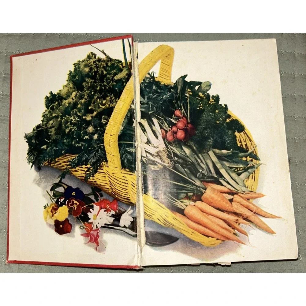 VINTAGE 1949  THE GOOD HOUSEKEEPING COOKBOOK‎